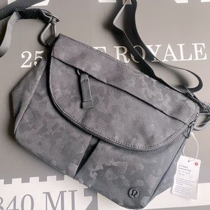 Lululemon Festival Bag